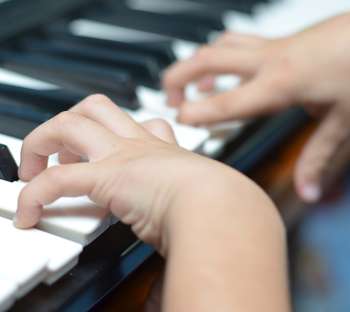 Entry Level Piano Class for 4.5- 6 years (App fee)